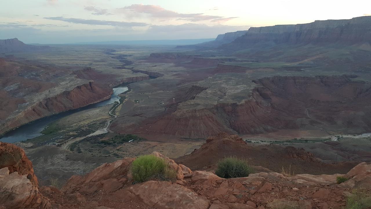 Lake Powell Canyon Inn Пейдж Екстериор снимка