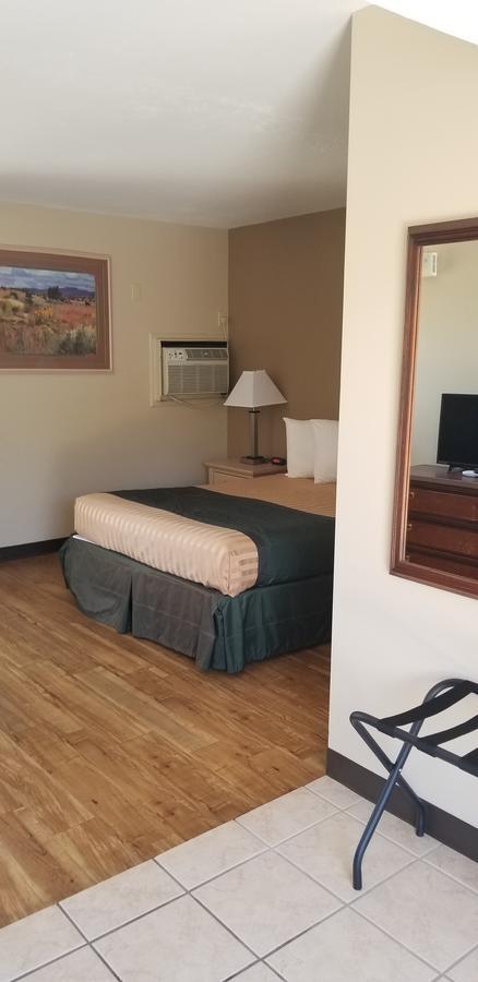 Lake Powell Canyon Inn Пейдж Екстериор снимка